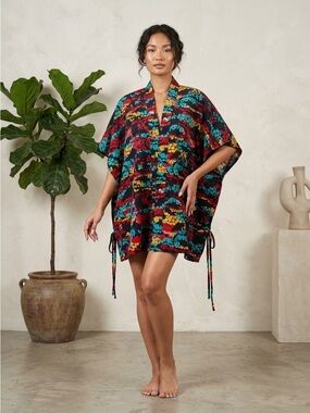 Colorful unique back stripes Kimono top